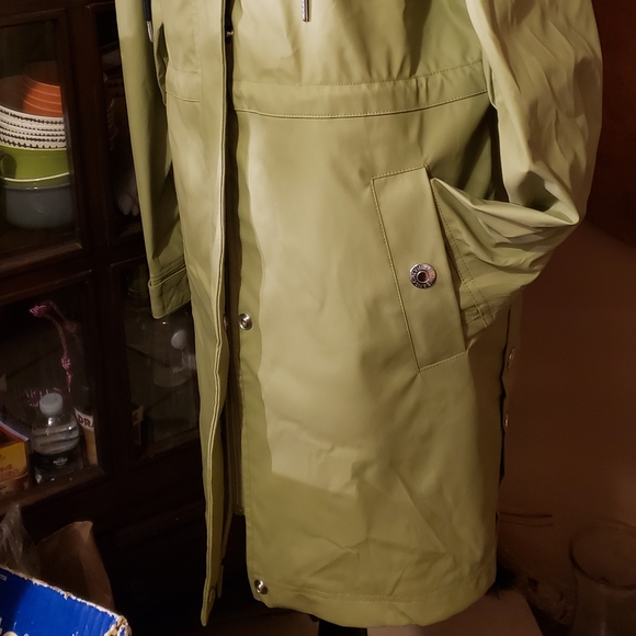 Calvin klein Jeans Women's full length rain coat. - Picture 3 of 9